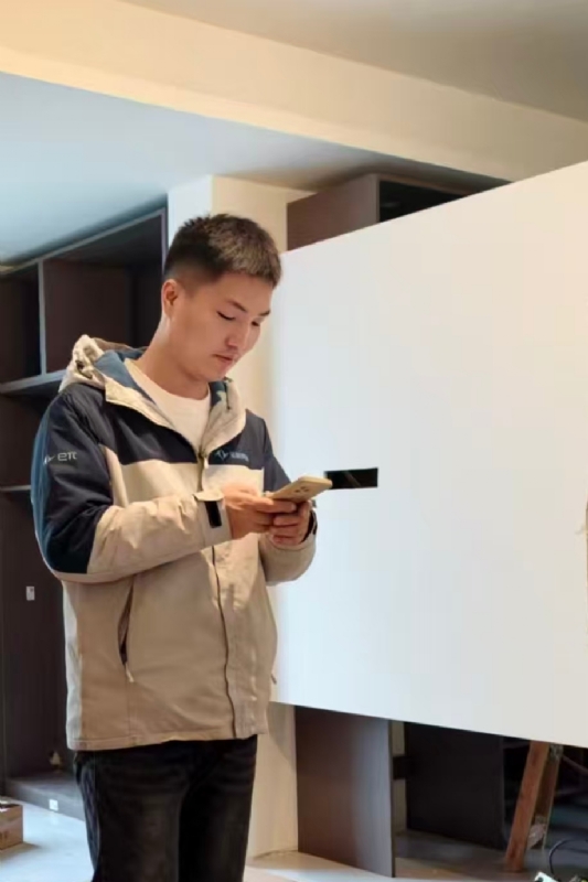 熊展的第一张照片--合肥闪婚服务中心